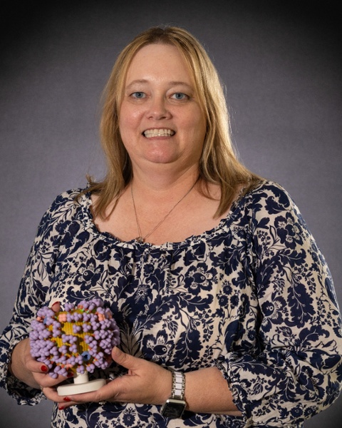 Beth Luhman Headshot
