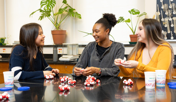 Students Snap Water Molecules Together