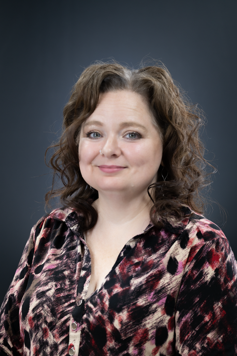 Bobbi Kuhn Headshot