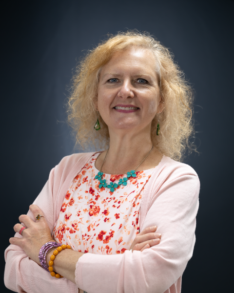 Laura Gronek Headshot